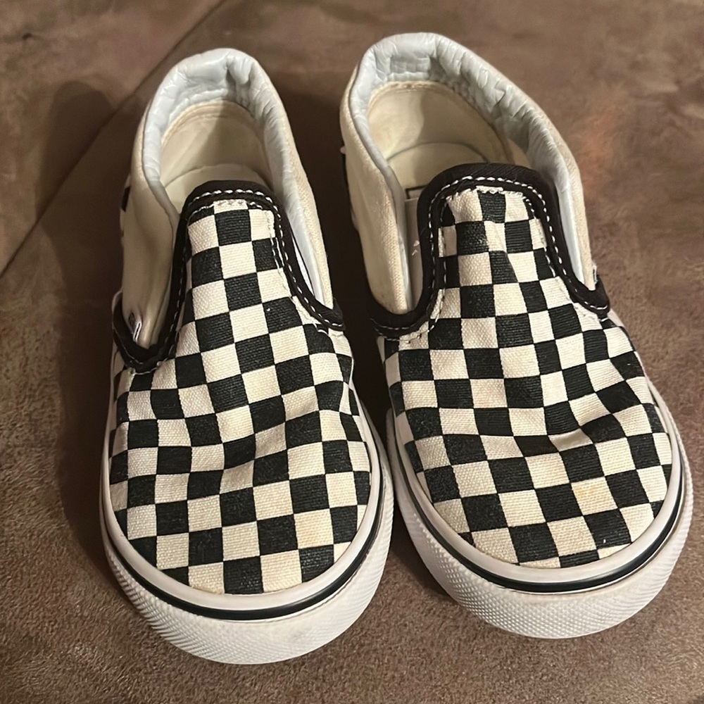 Black & cream Asher checkers vans neutral for boy or girl toddler size 7c